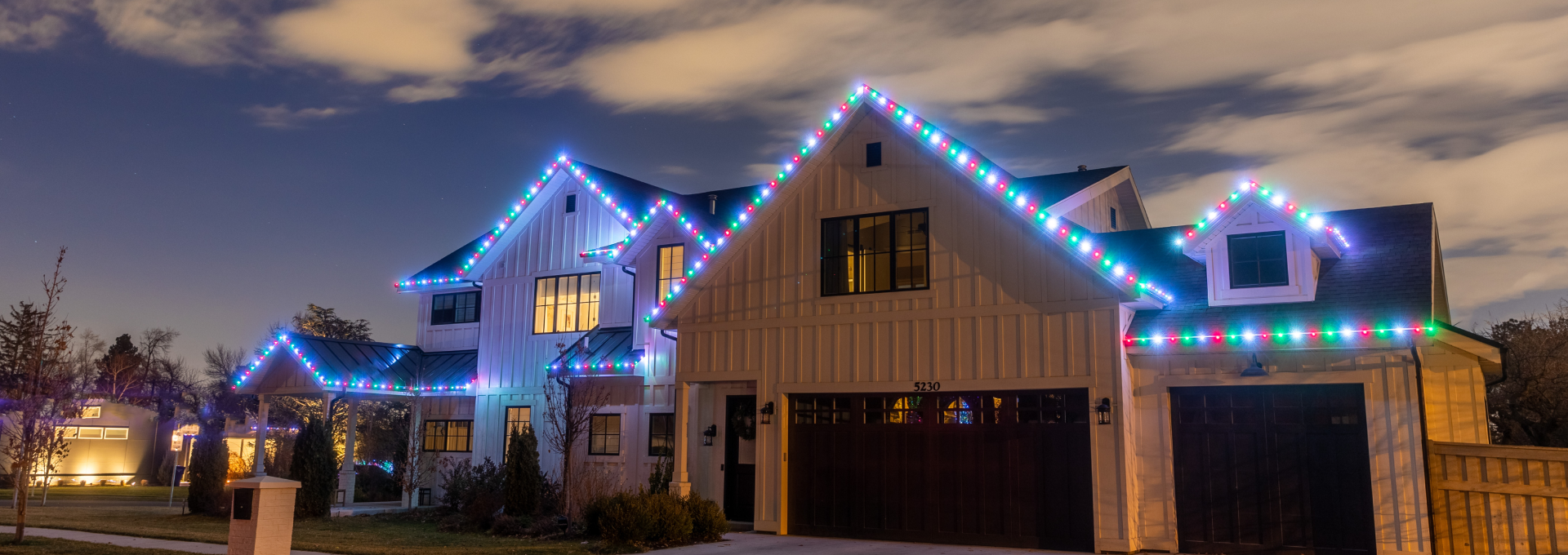 Tips for How to Hang Christmas Lights Like a Pro