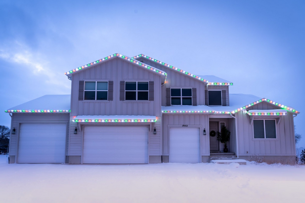 How Much Do Permanent Christmas Lights Cost?