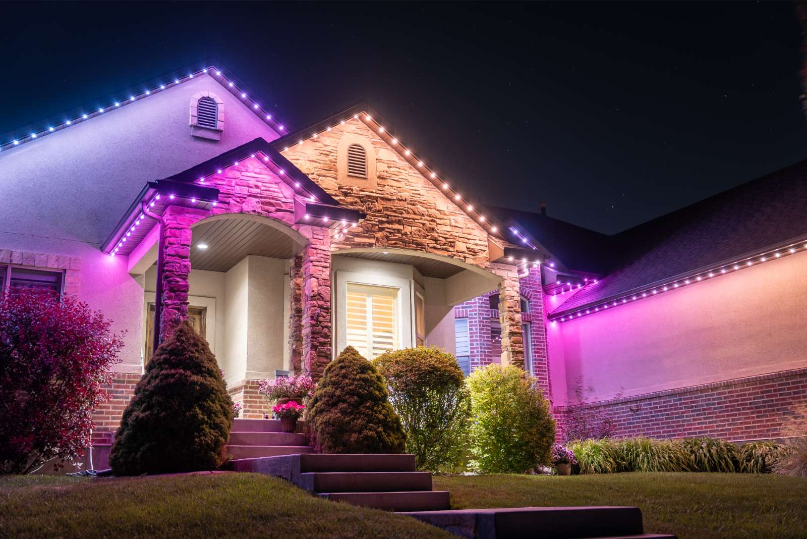 LED Strip Versus Soffit Lights for Your Home